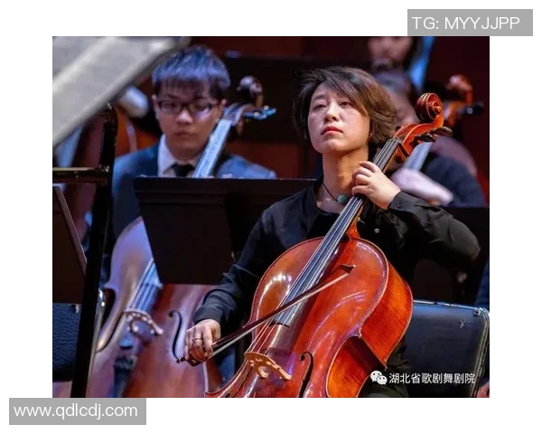 飞盘与人生的交响曲：赵伟的深度对话与成长之路